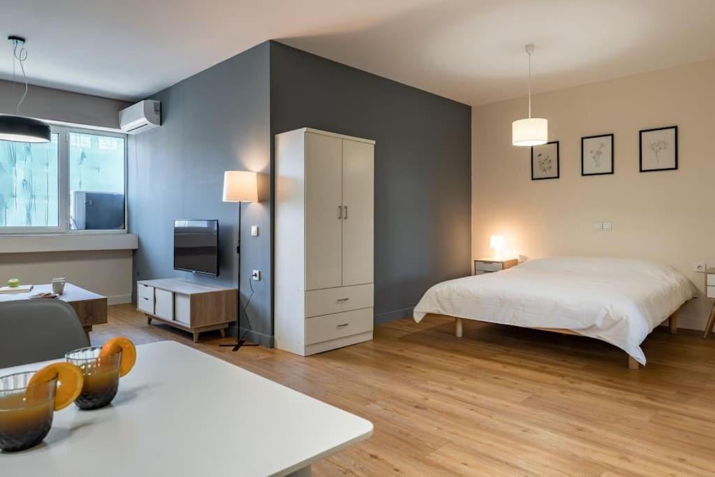 Large Comfy, Modern Studio 5 Min To Acropolis Athen Eksteriør bilde